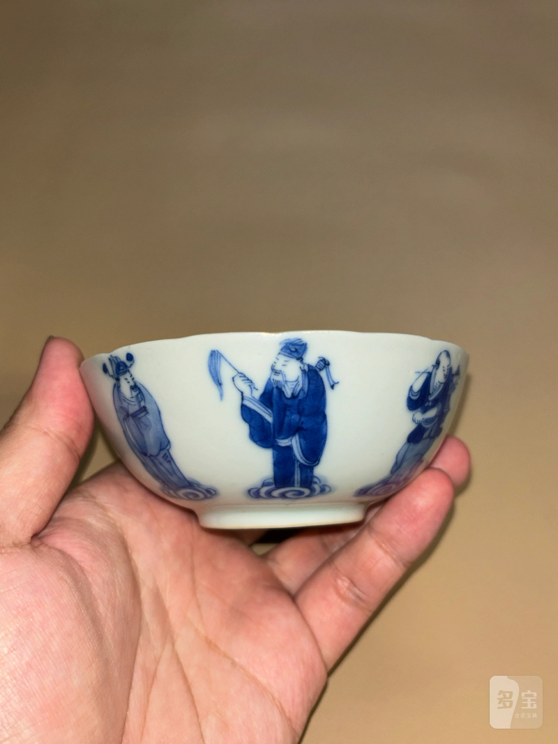 清中期 青花八仙人物图花口杯 - 图2